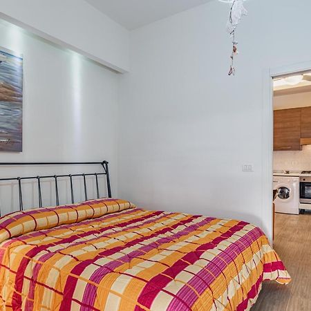 Апартаменты Naxos Bay Flat With Terrace 50 Meters From The Sea Джардини-Наксос Экстерьер фото