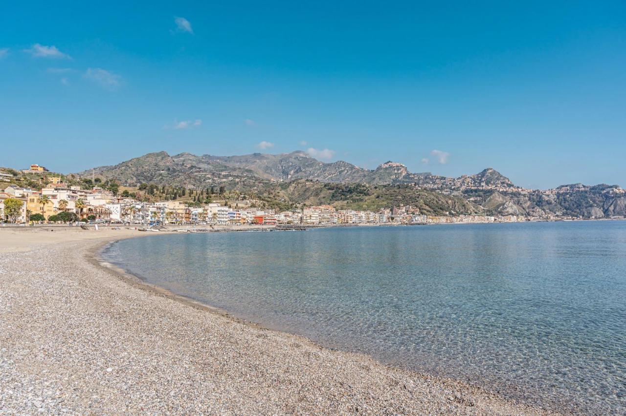 Апартаменты Naxos Bay Flat With Terrace 50 Meters From The Sea Джардини-Наксос Экстерьер фото