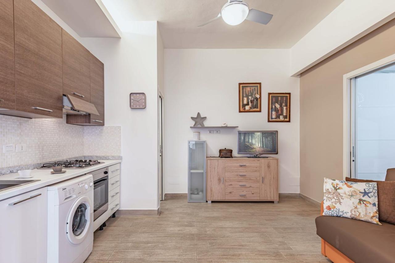 Апартаменты Naxos Bay Flat With Terrace 50 Meters From The Sea Джардини-Наксос Экстерьер фото